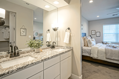 Owners Suite Bath- Stout (Mesa Del Sol)